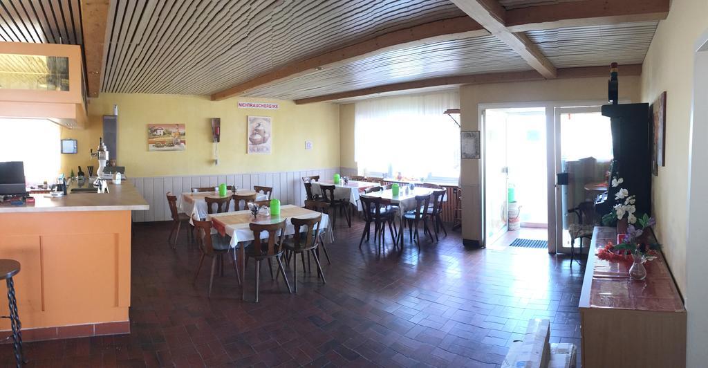 Gasthof Und Pension Mainzer Rad Шветцинген Экстерьер фото